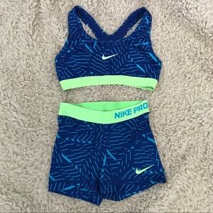 **NIKE BUNDLE**